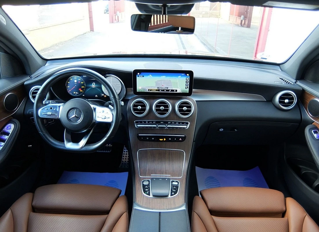 Mercedes GLC COUPE 220d 194 cv 4MATIC 4x4 AUTO -Pack AMG + Estriberas Mercedes GLC COUPE 220d 194 cv 4MATIC 4x4 AUTO -Pack AMG + Estriberas