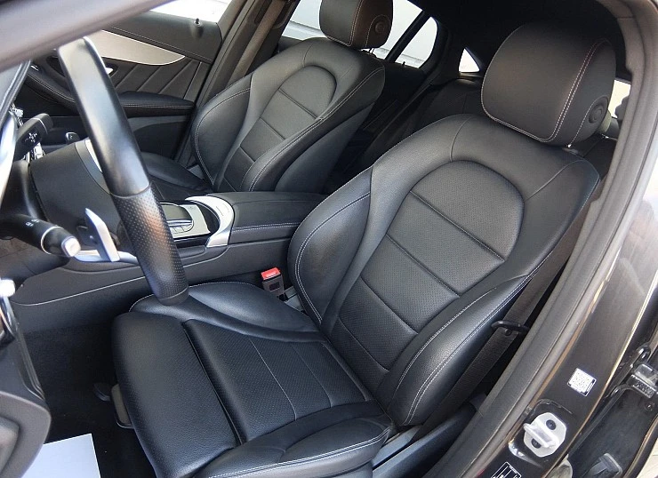 Mercedes GLC COUPE 220d 194 cv 4MATIC 4x4 AUTO -Pack AMG Mercedes GLC COUPE 220d 194 cv 4MATIC 4x4 AUTO -Pack AMG