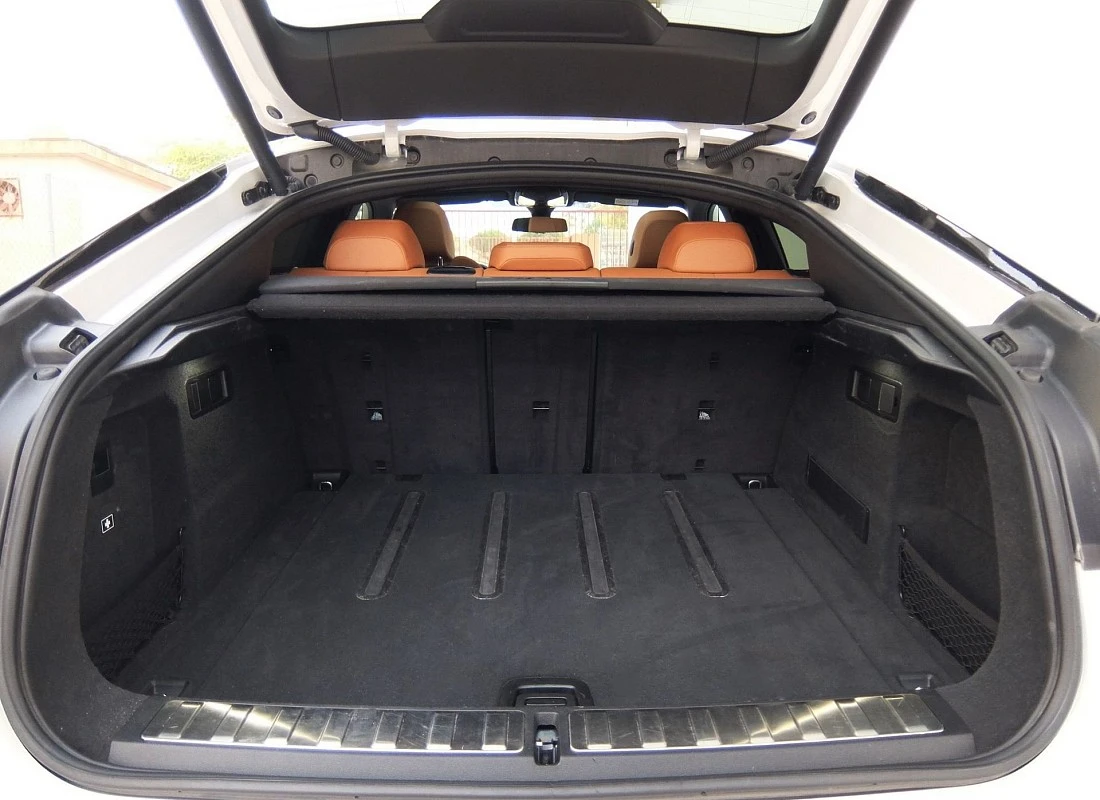 BMW X6 3.0d 286 cv X-DRIVE 4x4 AUTO -PACK M + Techo BMW X6 3.0d 286 cv X-DRIVE 4x4 AUTO -PACK M + Techo