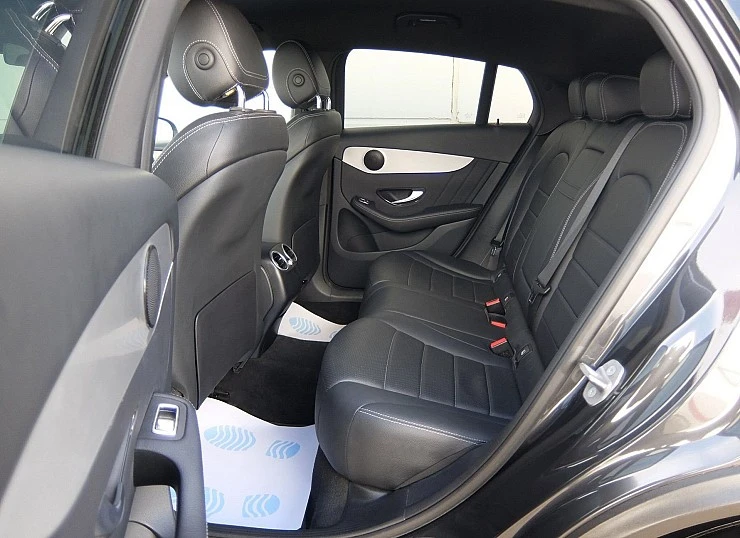 Mercedes GLC COUPE 220d 194 cv 4MATIC 4x4 AUTO -Pack AMG + Estriberas Mercedes GLC COUPE 220d 194 cv 4MATIC 4x4 AUTO -Pack AMG + Estriberas