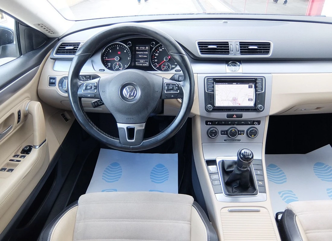 VOLKSWAGEN CC 2.0TDI 150 cv BlueMOTION HIGHLINE 5 plazas Full Equipe VOLKSWAGEN CC 2.0TDI 150 cv BlueMOTION HIGHLINE 5 plazas Full Equipe