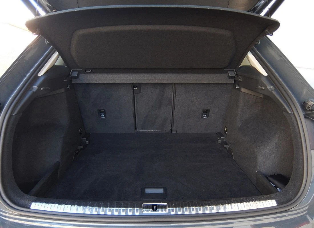 AUDI Q3 35TDI 150 cv S-Tronic -ADVANCE Edition AUDI Q3 35TDI 150 cv S-Tronic -ADVANCE Edition