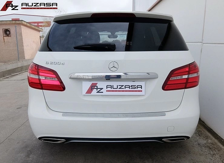 MERCEDES CLASE B 200d 136cv AUTO PACK BLACK NIGHT
