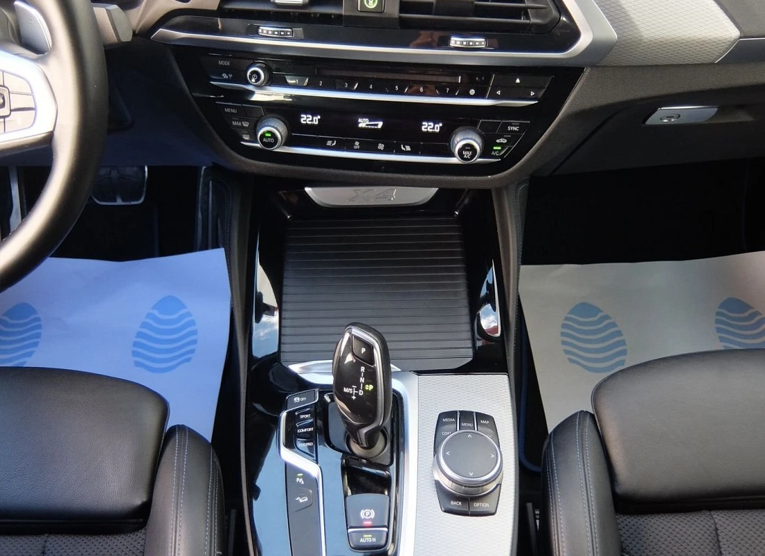 BMW X4 2.0d 190 cv X-DRIVE 4x4 AUTO -PACK M + BLACK Line Design