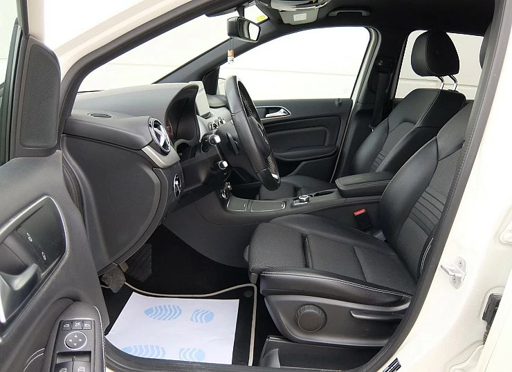 MERCEDES CLASE B 200d 136cv AUTO PACK BLACK NIGHT