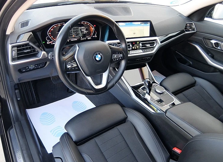 BMW 318d TOURING 150 cv AUTO SPORTLine 2022 - ECO BMW 318d TOURING 150 cv AUTO SPORTLine 2022 - ECO