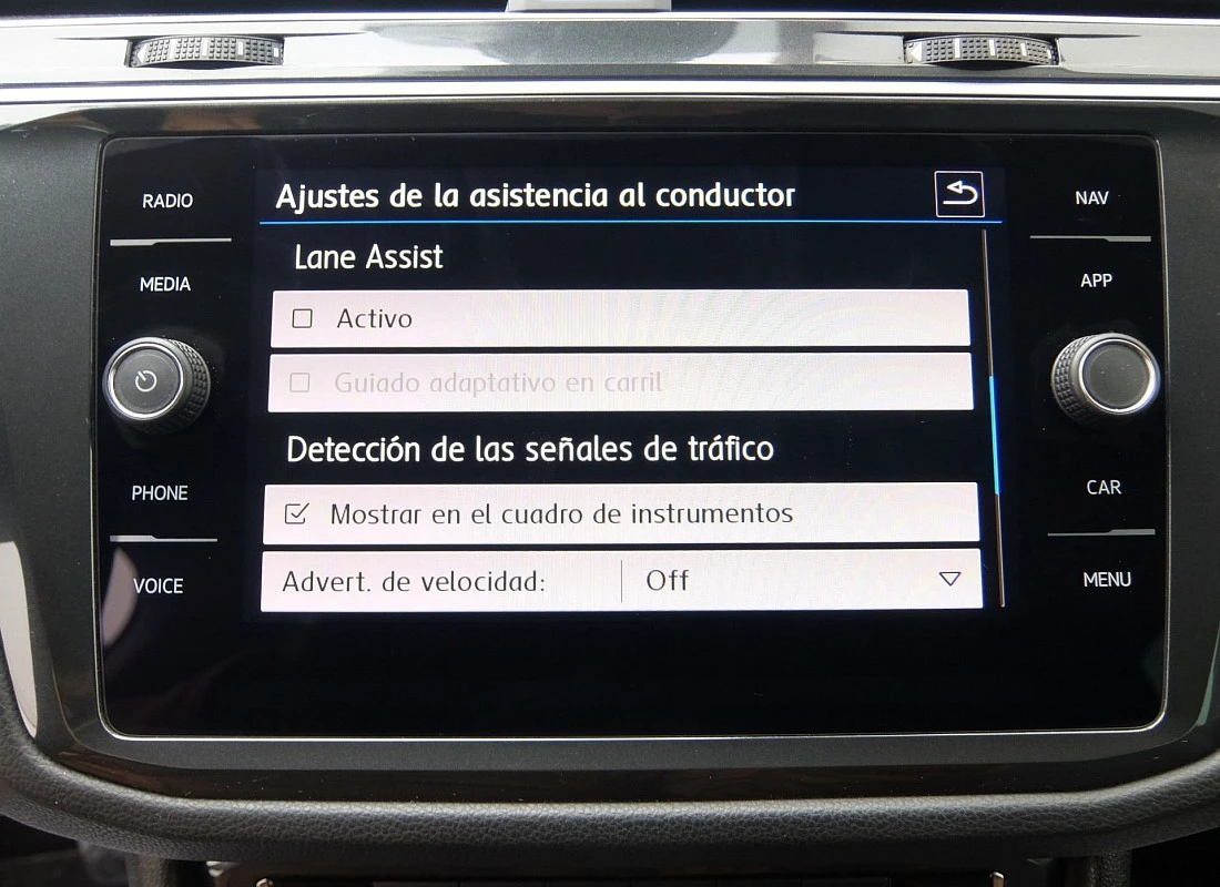 VOLKSWAGEN TIGUAN 2.0TDI 150 cv AUTO DSG Pack Deport R-LINE