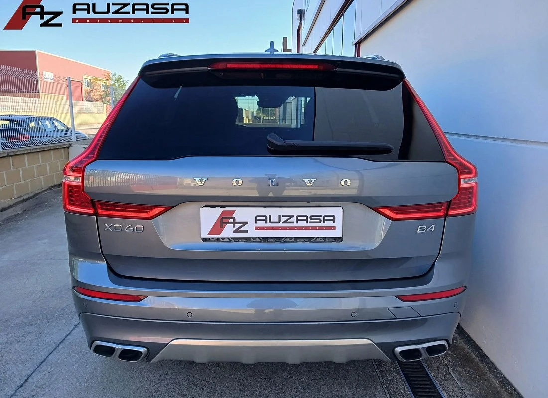 VOLVO XC60 B4 Diesel ECO 197 cv AUTO -R-DESIGN + DARK PACK VOLVO XC60 B4 Diesel ECO 197 cv AUTO -R-DESIGN + DARK PACK
