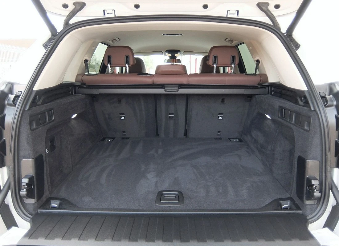 BMW X5 3.0D 265 cv X-DRIVE 4x4 AUTO - Seminuevo 37.000 km-