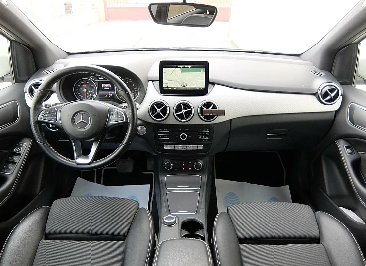 MERCEDES CLASE B 200d 136cv AUTO PACK BLACK NIGHT