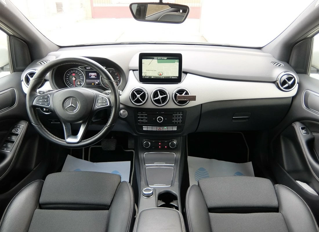 MERCEDES CLASE B 200d 136cv AUTO PACK BLACK NIGHT