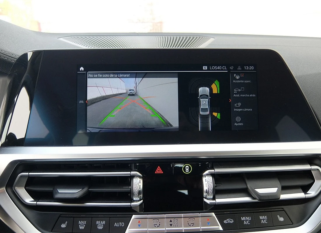 BMW 318d 2.0d 150 cv AUTO PACK M + BLACK DESIGN BMW 318d 2.0d 150 cv AUTO PACK M + BLACK DESIGN