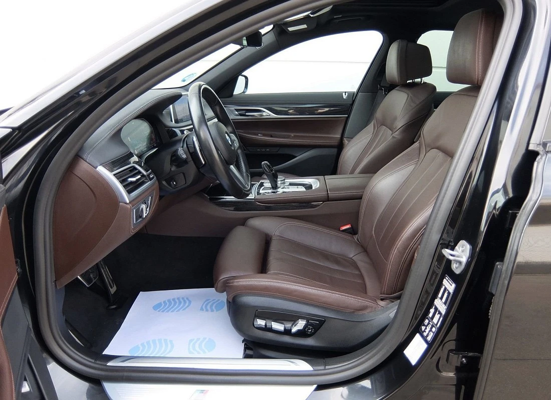 BMW 730d 286 cv X-DRIVE 4x4 AUTO - PACK M + Techo ( Diesel-Hibrido ECO)