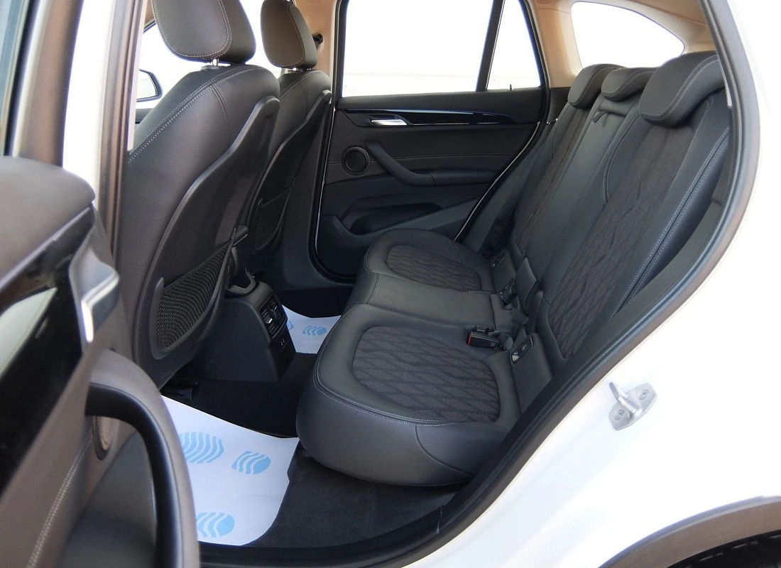 BMW X1 18i 140 cv sdrive AUTO -X-LINE - Seminuevo-