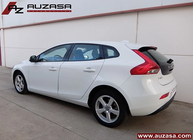 VOLVO V40 D2 2.0D 120 cv Kinetic 6v