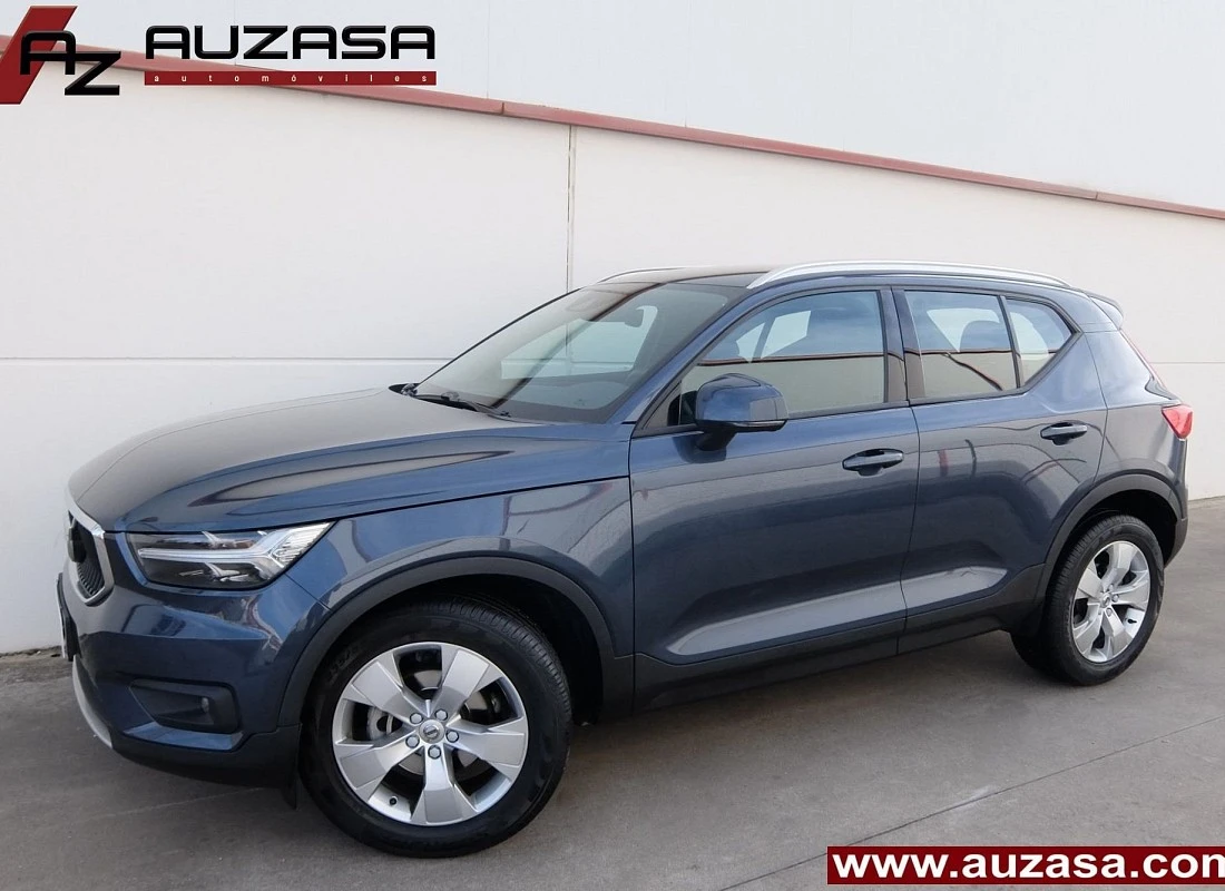 VOLVO XC40 T3 163 cv AUTO Momentum PRO