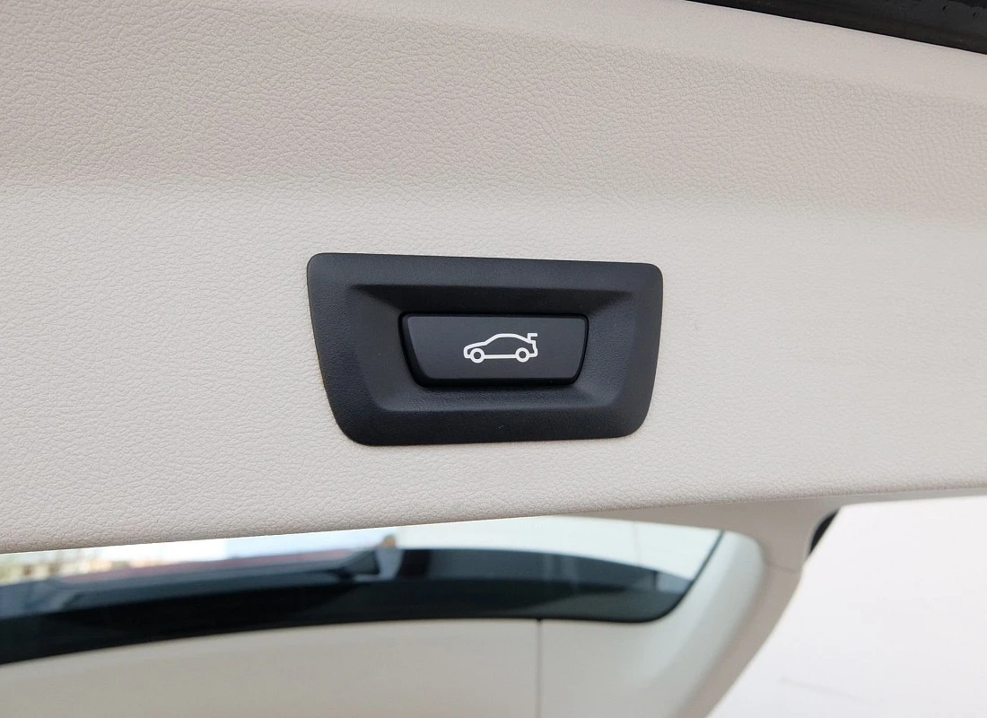 BMW X3 2.0d 190 cv X-DRIVE 4x4 AUTO -Pack X-LINE- BMW X3 2.0d 190 cv X-DRIVE 4x4 AUTO -Pack X-LINE-