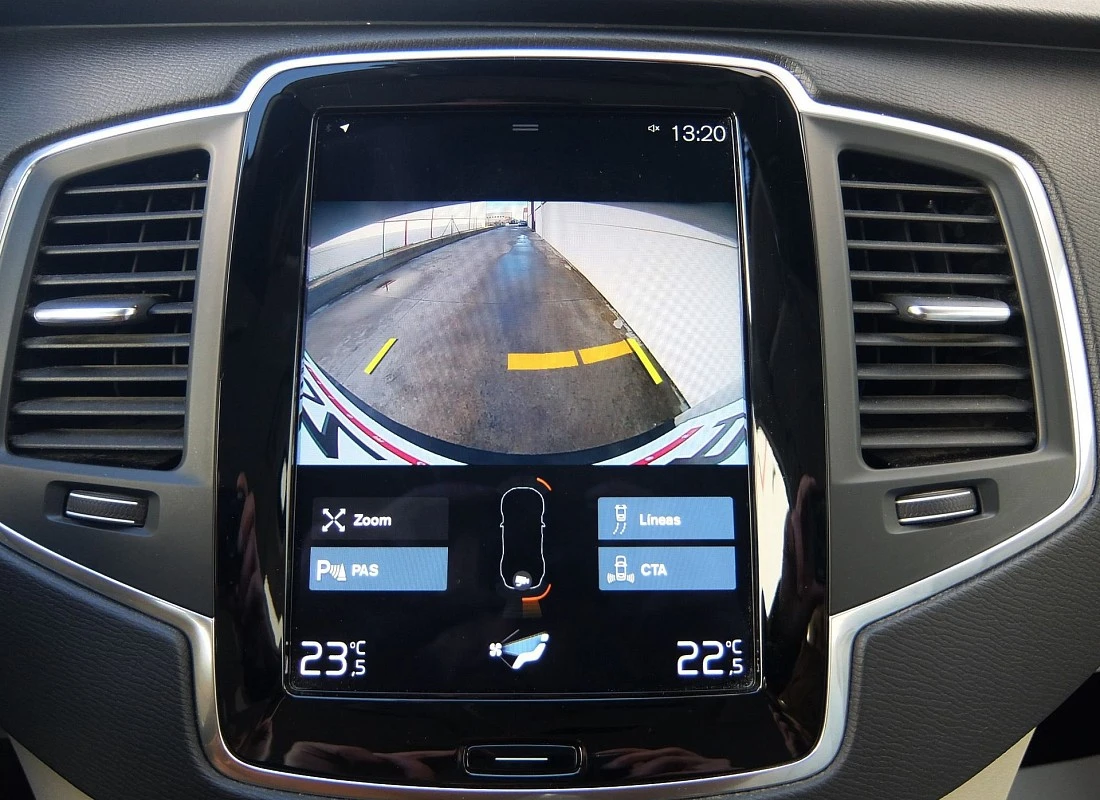 VOLVO XC90 B5 Diesel 235 cv AWD 4x4 AUTO -7 plazas MOMENTUM PRO + PACK SPORT VOLVO XC90 B5 Diesel 235 cv AWD 4x4 AUTO -7 plazas MOMENTUM PRO + PACK SPORT