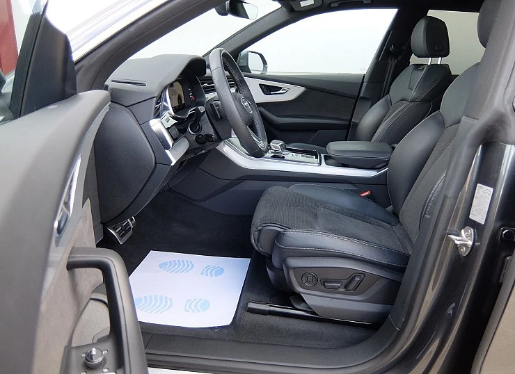AUDI Q8 50TDI V6 286 cv QUATTRO TIPTRONIC S-Line EDITION 2022 + Techo + Susp.Neumática + Matrix Led