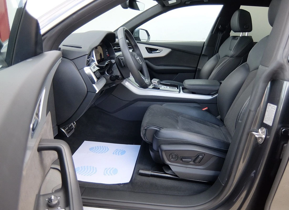 AUDI Q8 50TDI V6 286 cv QUATTRO TIPTRONIC S-Line EDITION 2022 + Techo + Susp.Neumática + Matrix Led