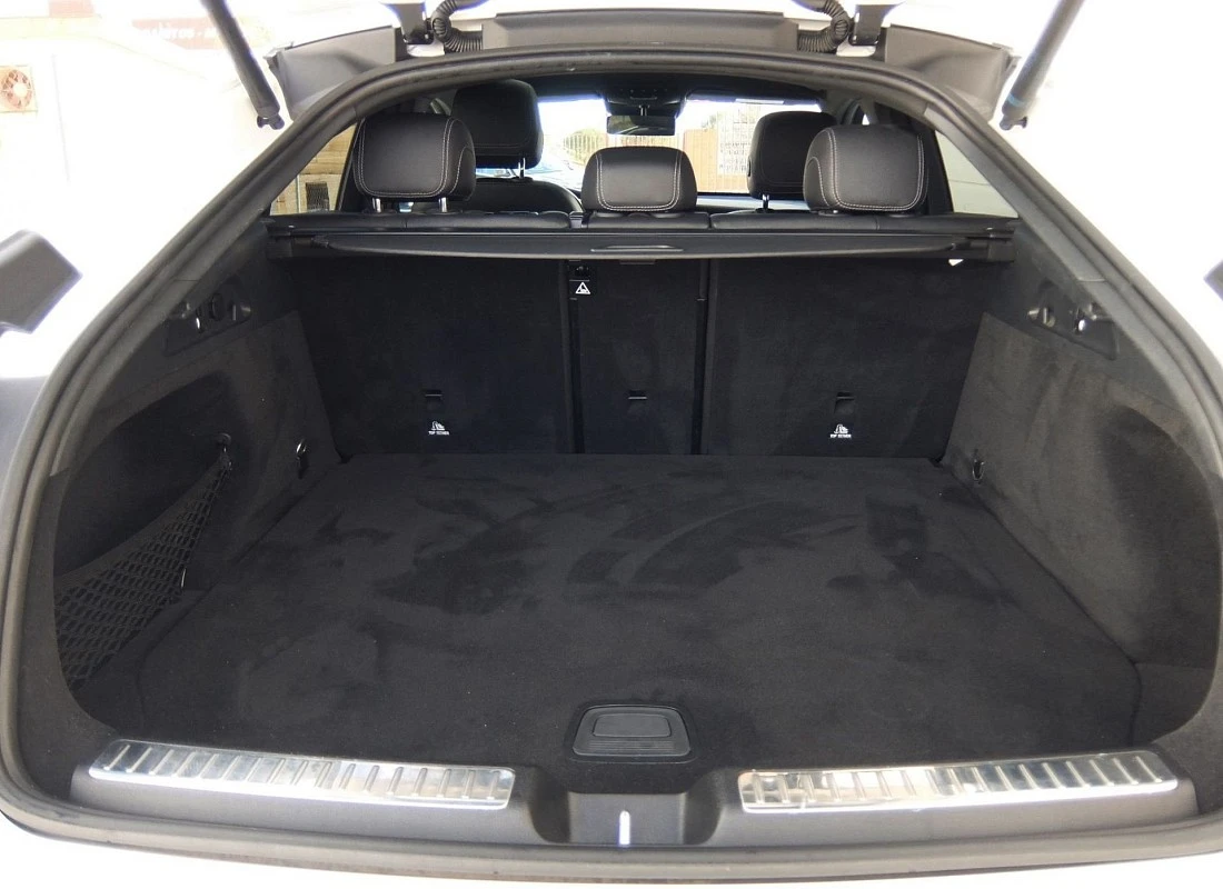 MERCEDES GLC COUPE 300de 306 cv 4MATIC 4x4 AUTO -Pack AMG + Pack NIGHT + Techo ( Diesel-Híbrido) 0etiqueta MERCEDES GLC COUPE 300de 306 cv 4MATIC 4x4 AUTO -Pack AMG + Pack NIGHT + Techo ( Diesel-Híbrido) 0etiqueta