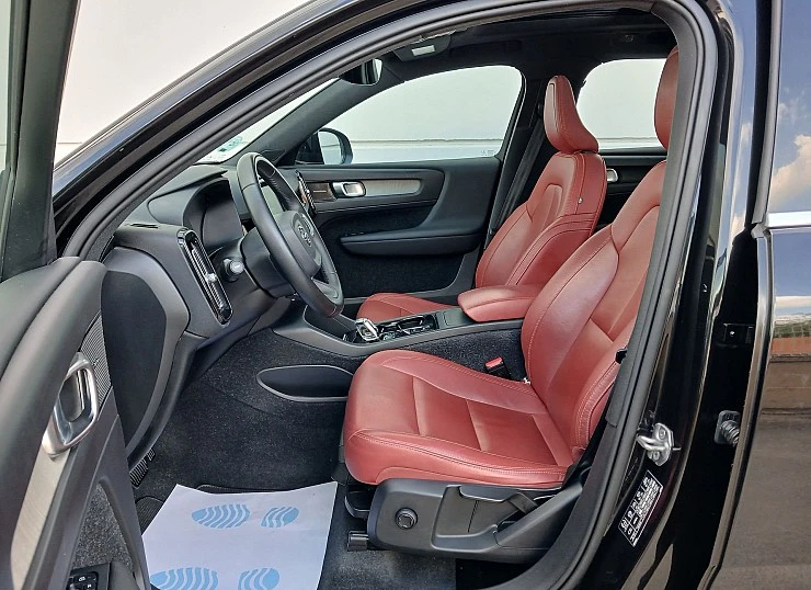 VOLVO XC40 D3 150 cv AWD 4x4 AUTO -INSCRIPTION VOLVO XC40 D3 150 cv AWD 4x4 AUTO -INSCRIPTION