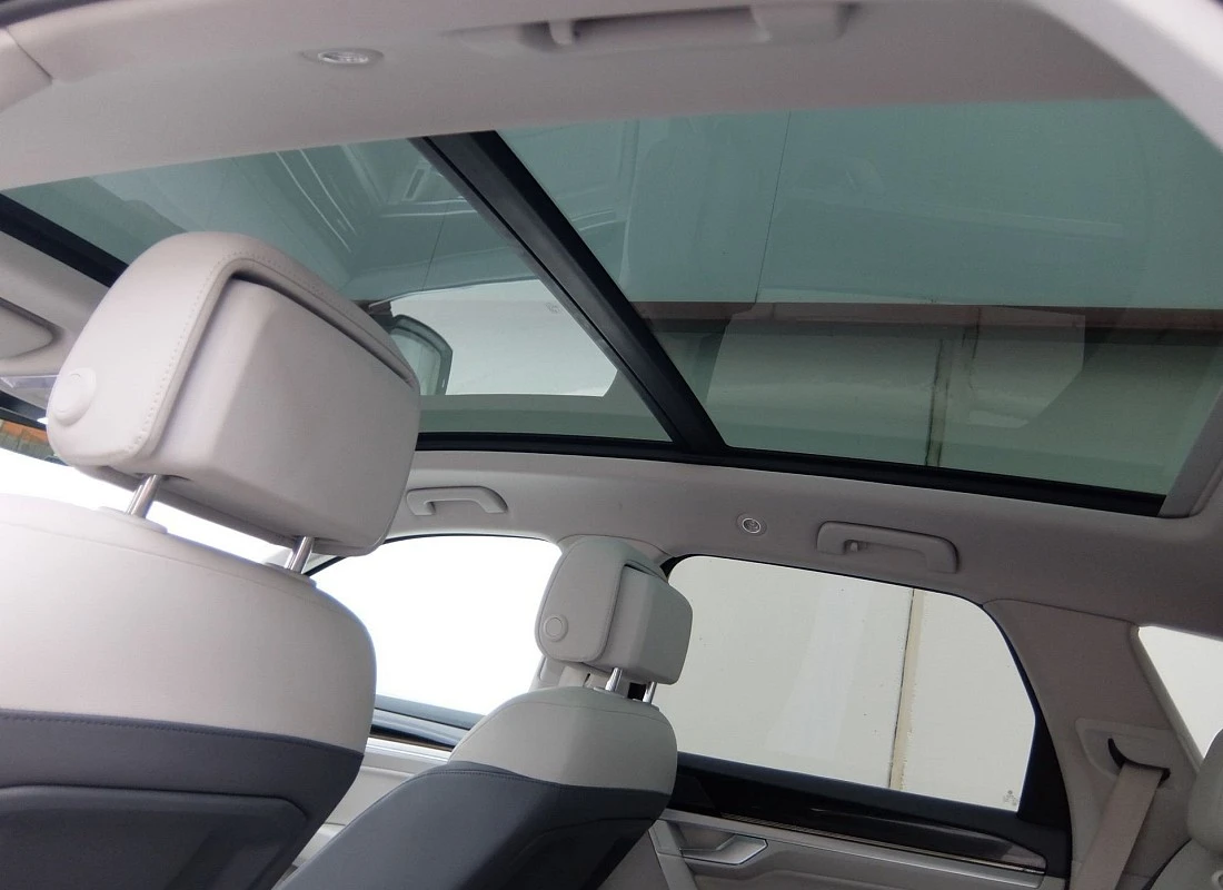 VOLKSWAGEN TOUAREG 3.0TDI V6 231cv 4MATIC TIPTRONIC -PREMIUM ELEGANCE+ Techo VOLKSWAGEN TOUAREG 3.0TDI V6 231cv 4MATIC TIPTRONIC -PREMIUM ELEGANCE+ Techo