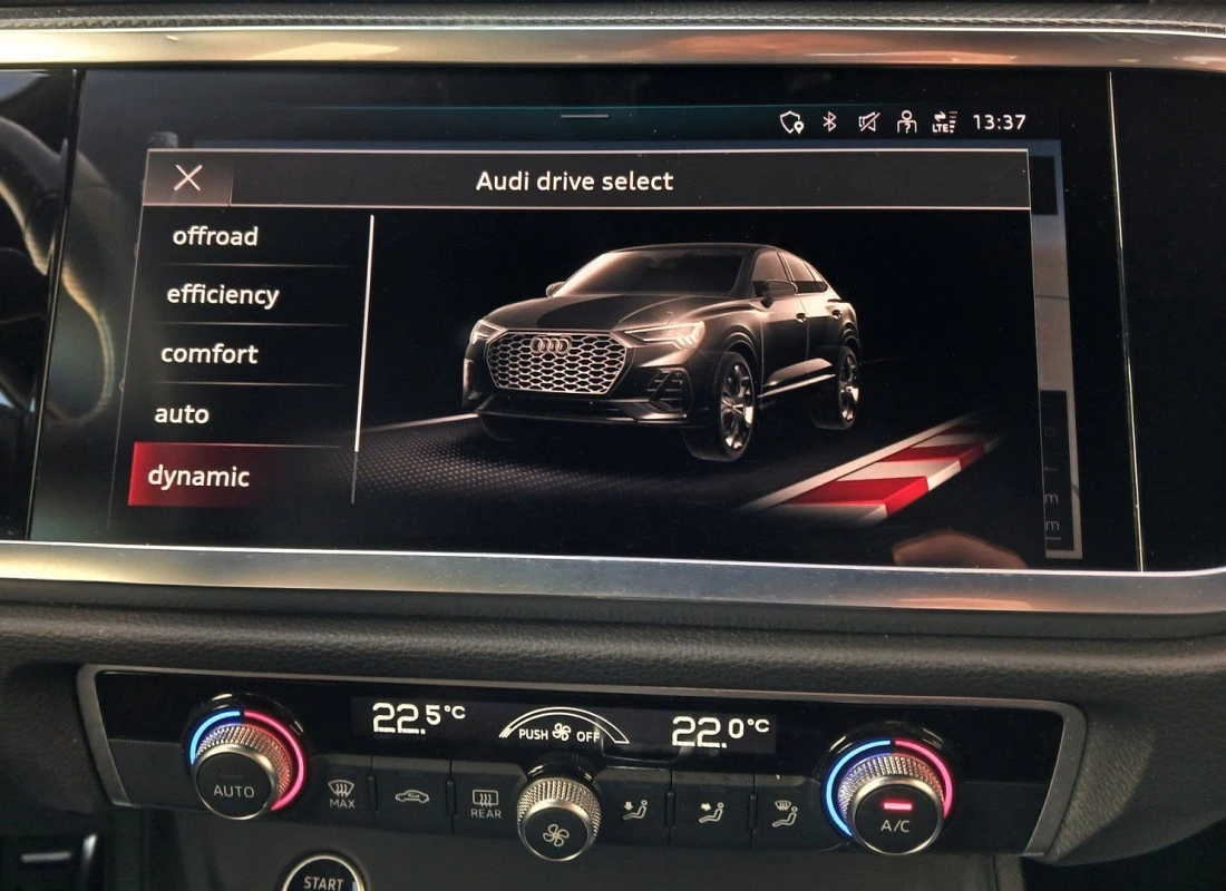 AUDI Q3 SPORTBACK 35TDI 150 cv S-TRONIC - S-Line Edition AUDI Q3 SPORTBACK 35TDI 150 cv S-TRONIC - S-Line Edition