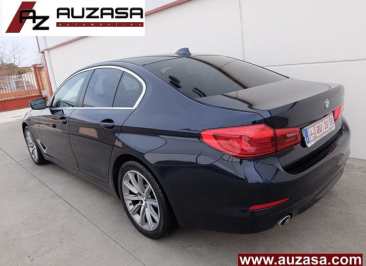 BMW 520D 190 cv AUTO - LUXURY + TECHO