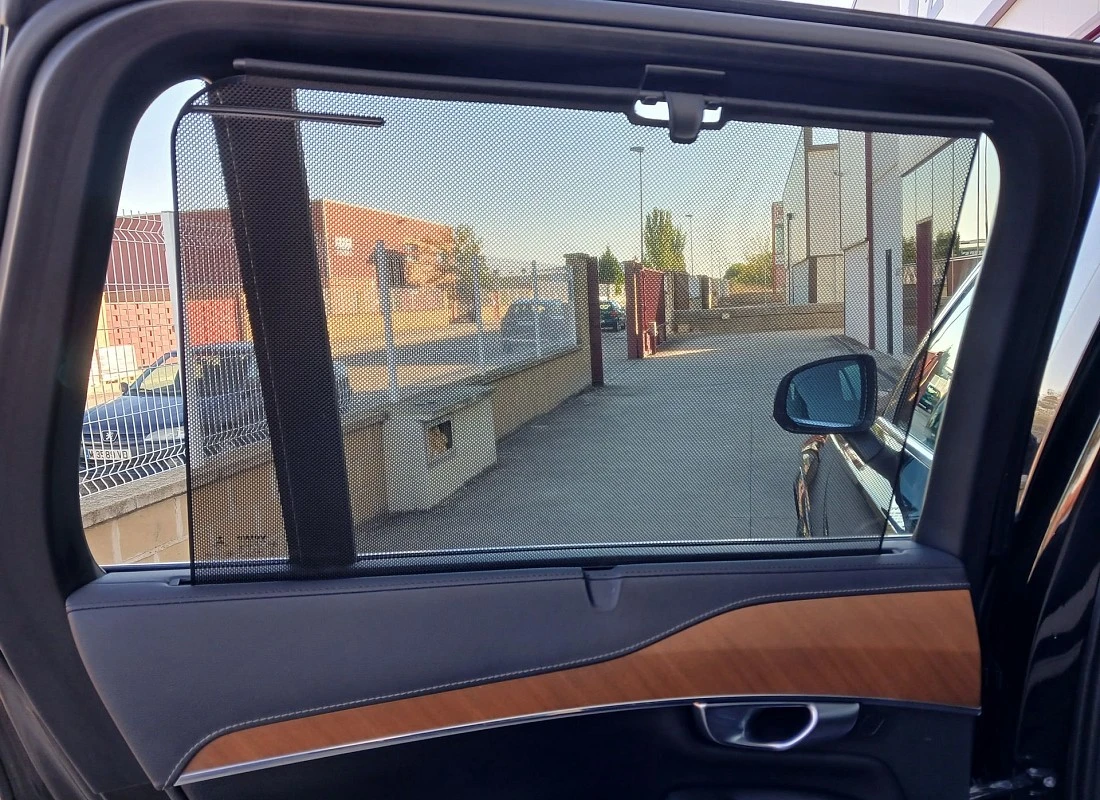 VOLVO XC90 B5 D 235 AWD 4x4 AUTO 7 plazas -INSCRIPTION + TECHO - HIBRIDO Diesel ECO VOLVO XC90 B5 D 235 AWD 4x4 AUTO 7 plazas -INSCRIPTION + TECHO - HIBRIDO Diesel ECO