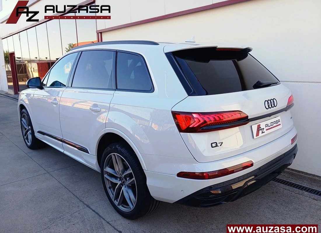 AUDI Q7 45TDI V6 232 cv QUATTRO TIPTRONIC -BLACK LINE Plus 7 plazas + TECHO + SUSP.NEUMÁTICA 2022 AUDI Q7 45TDI V6 232 cv QUATTRO TIPTRONIC -BLACK LINE Plus 7 plazas + TECHO + SUSP.NEUMÁTICA 2022