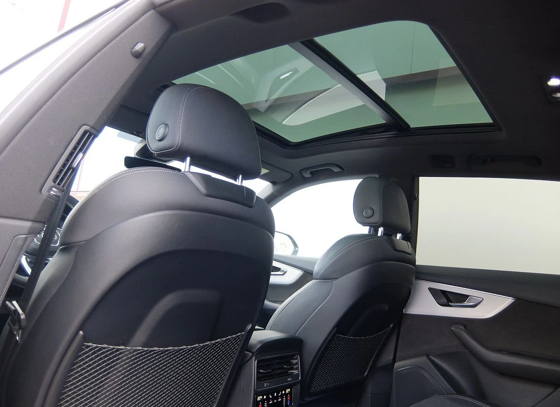 AUDI Q8 50TDI V6 286 cv QUATTRO TIPTRONIC S-Line EDITION 2022 + Techo + Susp.Neumática + Matrix Led