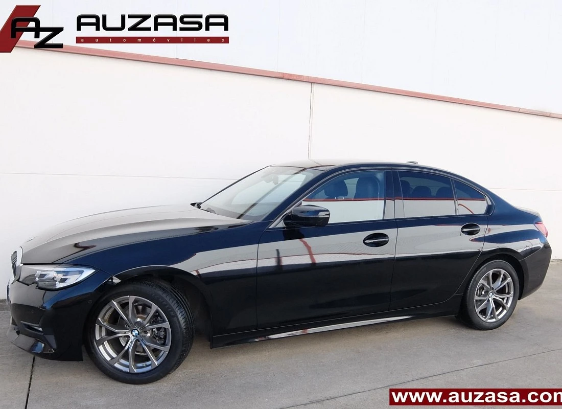 BMW 318d 2.0d 150 cv AUTO 4p- ECO Pack SPORT Line + BLACK Design