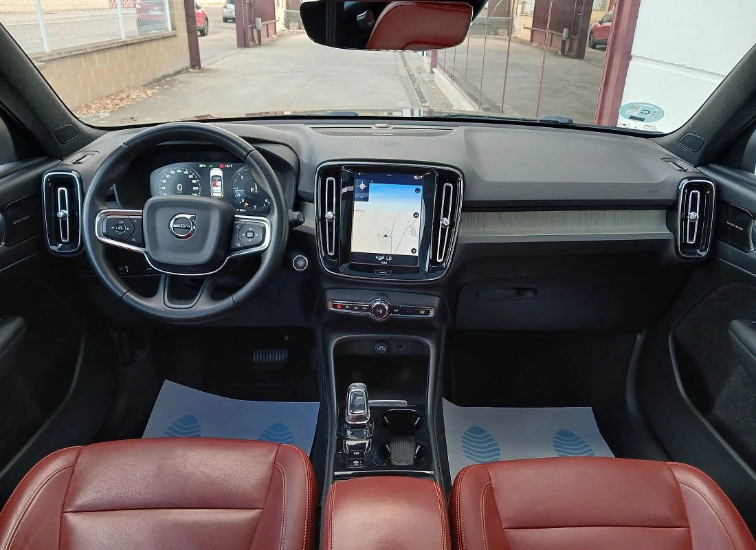 VOLVO XC40 D3 150 cv AWD 4x4 AUTO -INSCRIPTION VOLVO XC40 D3 150 cv AWD 4x4 AUTO -INSCRIPTION