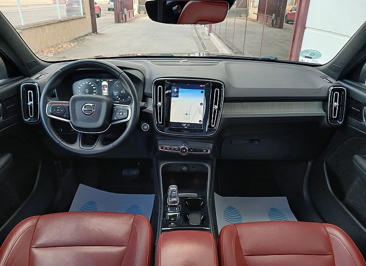 VOLVO XC40 D3 150 cv AWD 4x4 AUTO -INSCRIPTION VOLVO XC40 D3 150 cv AWD 4x4 AUTO -INSCRIPTION
