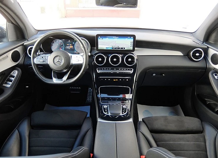 MERCEDES GLC Coupe 300d 245 cv 4MATIC AUTO -Pack AMG + TECHO