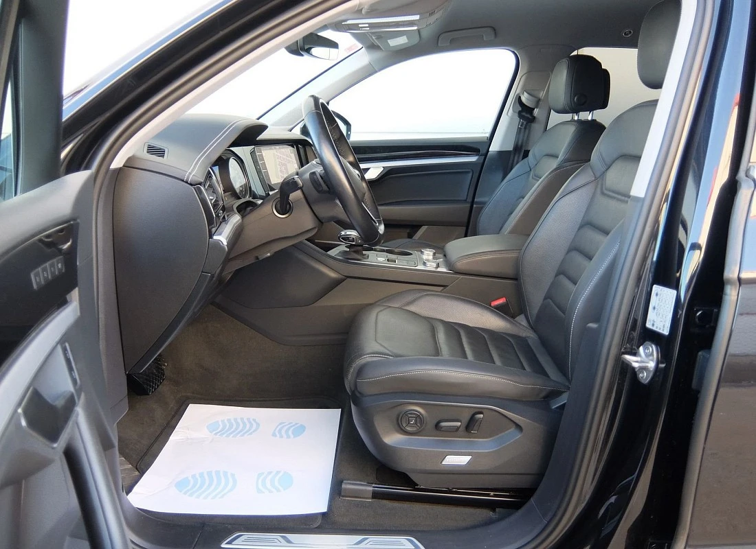 VOLKSWAGEN TOUAREG 3.0TDI V6 231 cv 4MOTION TIPTRONIC -R-LINE + PACK OFFROAD + SUSP.NEUMÁTICA + Full Equipe