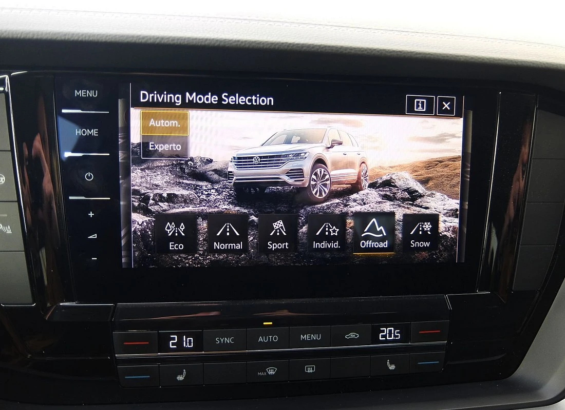 VOLKSWAGEN TOUAREG 3.0TDI V6 231cv 4MATIC TIPTRONIC -PREMIUM Elegance 2021 VOLKSWAGEN TOUAREG 3.0TDI V6 231cv 4MATIC TIPTRONIC -PREMIUM Elegance 2021