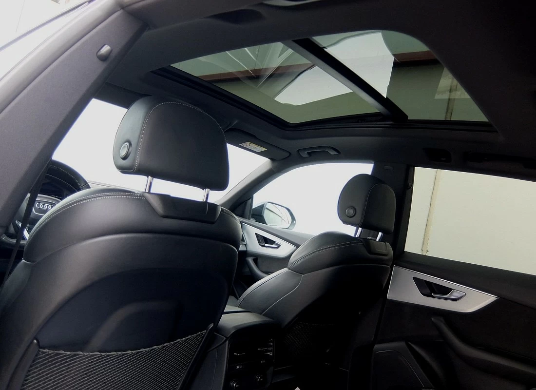 AUDI Q8  50TDI V6 286 cv QUATTRO Tiptronic BLACK LINE Edition + Techo + Sups.Neumática