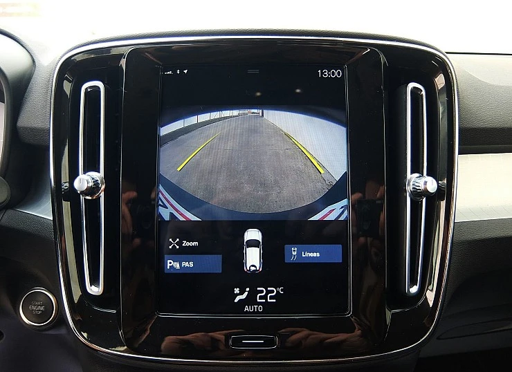 VOLVO XC40 T4 2.0 190 cv GEARTRONIC- AUTO -MOMENTUM-
