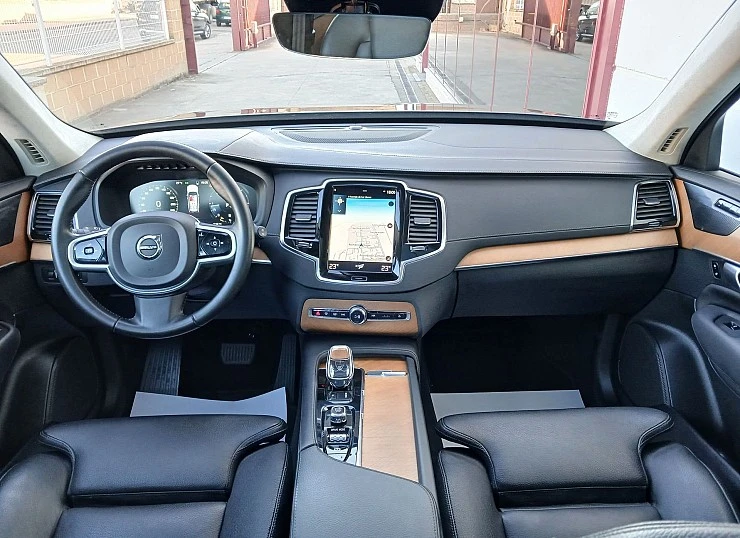 VOLVO XC90 B5 D 235 AWD 4x4 AUTO 7 plazas -INSCRIPTION + TECHO - HIBRIDO Diesel ECO VOLVO XC90 B5 D 235 AWD 4x4 AUTO 7 plazas -INSCRIPTION + TECHO - HIBRIDO Diesel ECO