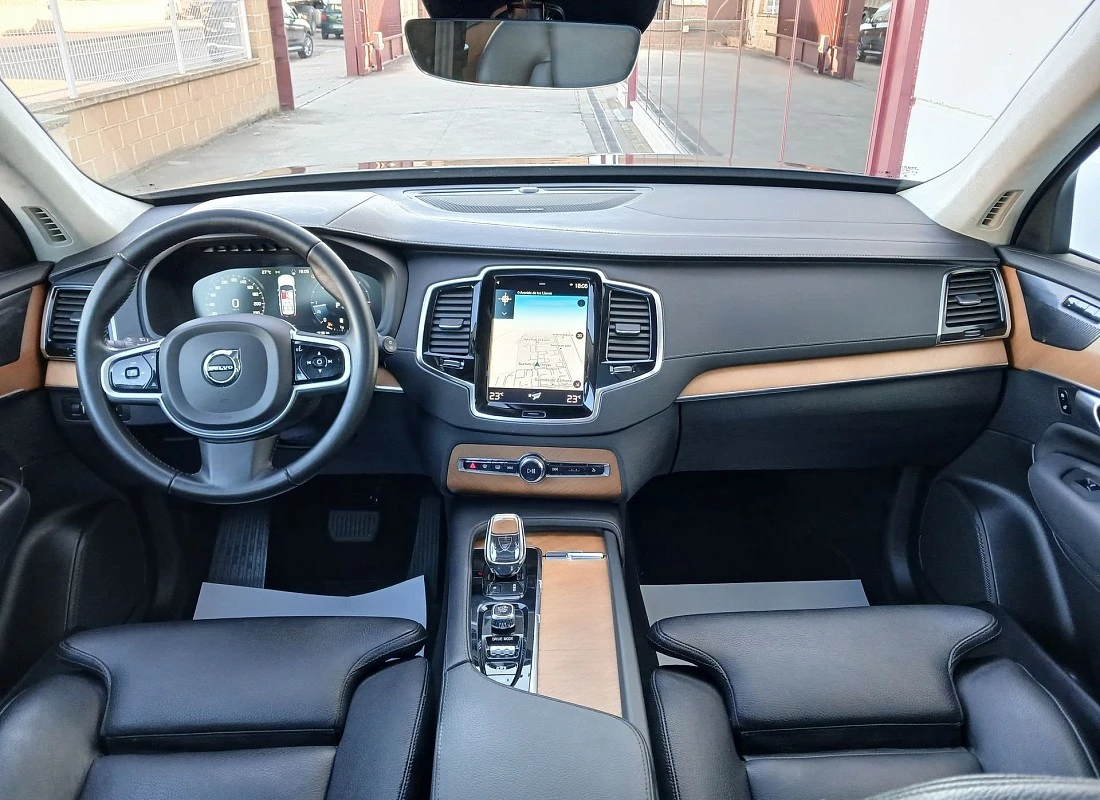 VOLVO XC90 B5 D 235 AWD 4x4 AUTO 7 plazas -INSCRIPTION + TECHO - HIBRIDO Diesel ECO VOLVO XC90 B5 D 235 AWD 4x4 AUTO 7 plazas -INSCRIPTION + TECHO - HIBRIDO Diesel ECO