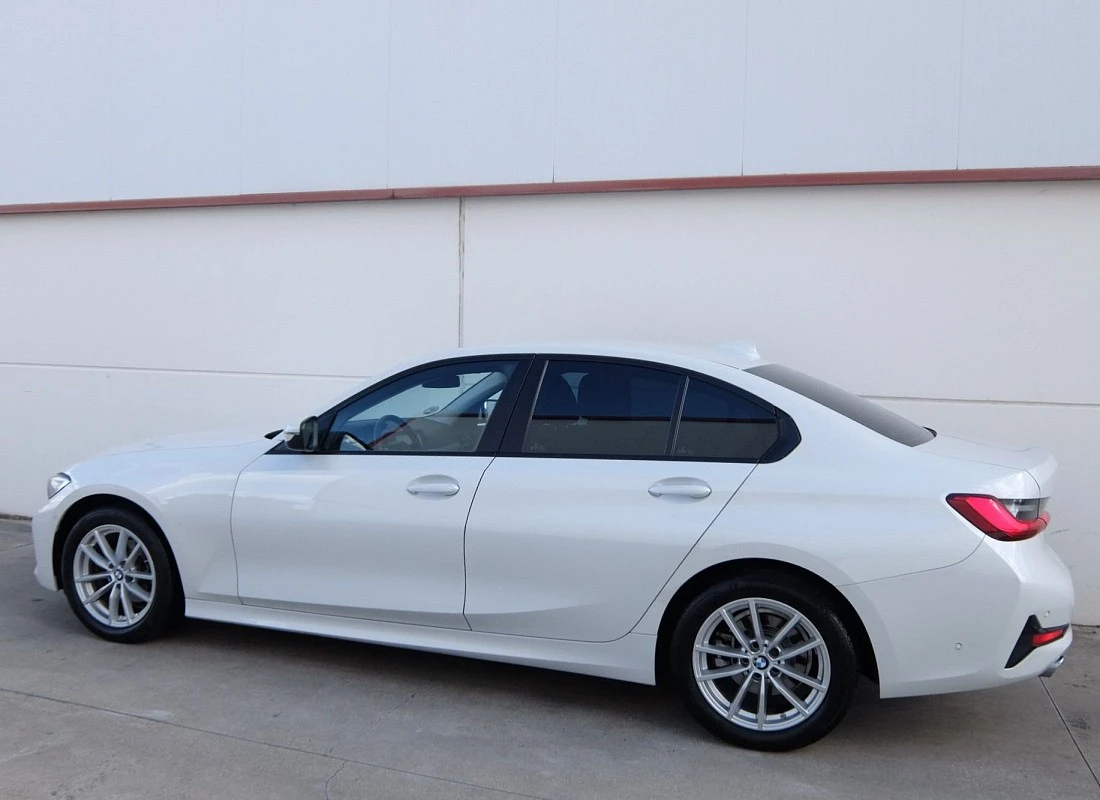 BMW 318d 150 cv STEPTRONIC -AUTO- 2022 ECO BMW 318d 150 cv STEPTRONIC -AUTO- 2022 ECO