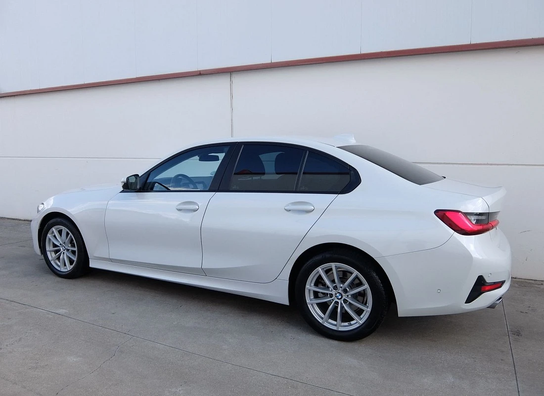 BMW 318d 150 cv STEPTRONIC -AUTO- 2022 ECO BMW 318d 150 cv STEPTRONIC -AUTO- 2022 ECO