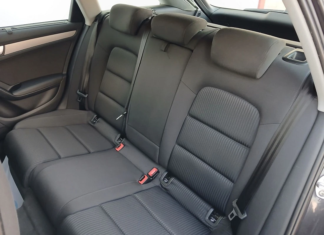AUDI A4 AVANT 2.0TDI 143 v MULTITRONIC + TECHO