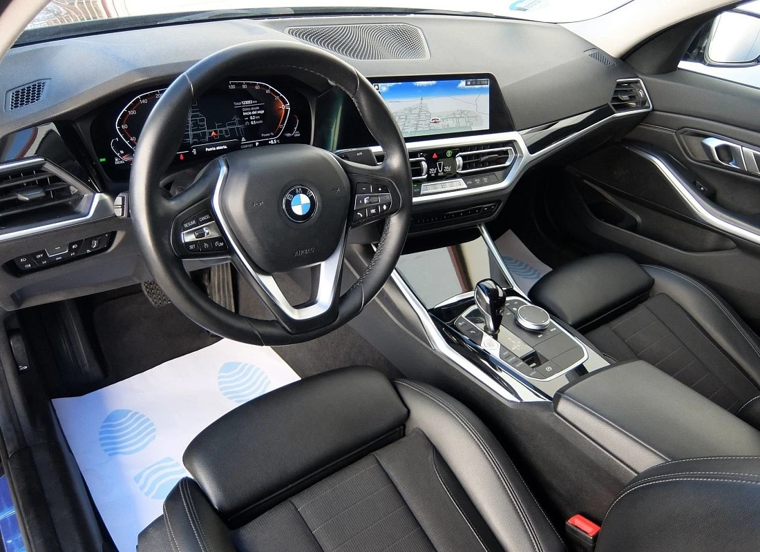 BMW 318d 2.0d 150 cv AUTO 4p- ECO Pack SPORT Line + BLACK Design BMW 318d 2.0d 150 cv AUTO 4p- ECO Pack SPORT Line + BLACK Design