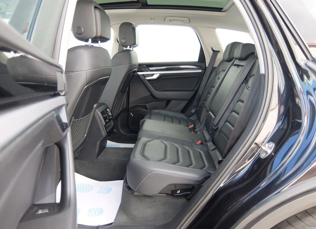 VOLKSWAGEN TOUAREG 3.0TDI V6 231cv 4MATIC TIPTRONIC -PREMIUM + Techo