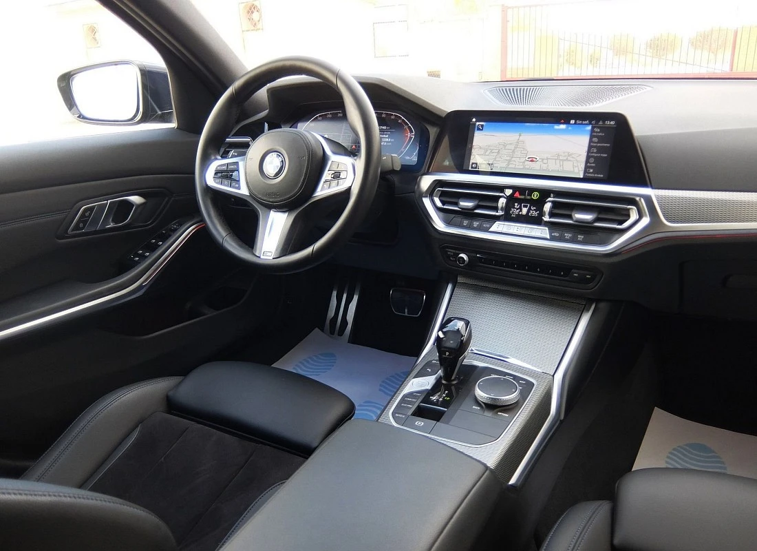 BMW 318d 2.0d 150 cv AUTO PACK M + BLACK DESIGN BMW 318d 2.0d 150 cv AUTO PACK M + BLACK DESIGN