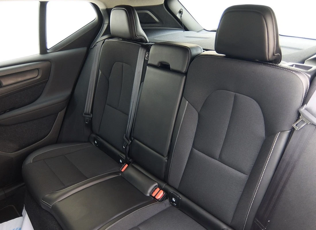 VOLVO XC40 T4 2.0 190 cv GEARTRONIC- AUTO -MOMENTUM-