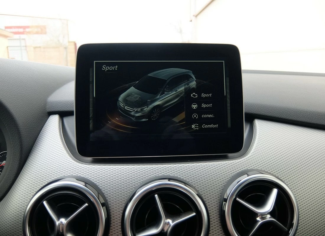 MERCEDES CLASE B 200d 136cv AUTO PACK BLACK NIGHT